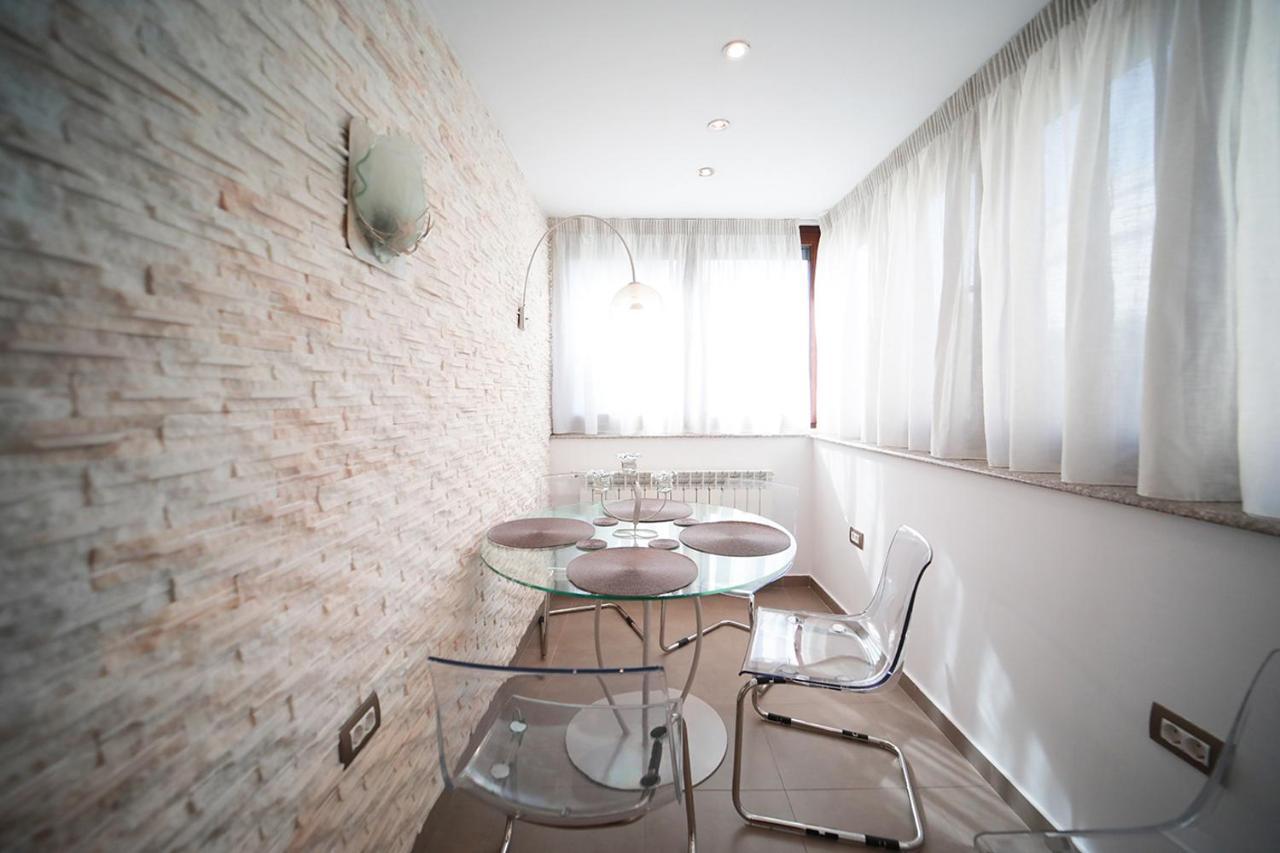 Downtown Oasis Unirii Apartment Boekarest Buitenkant foto