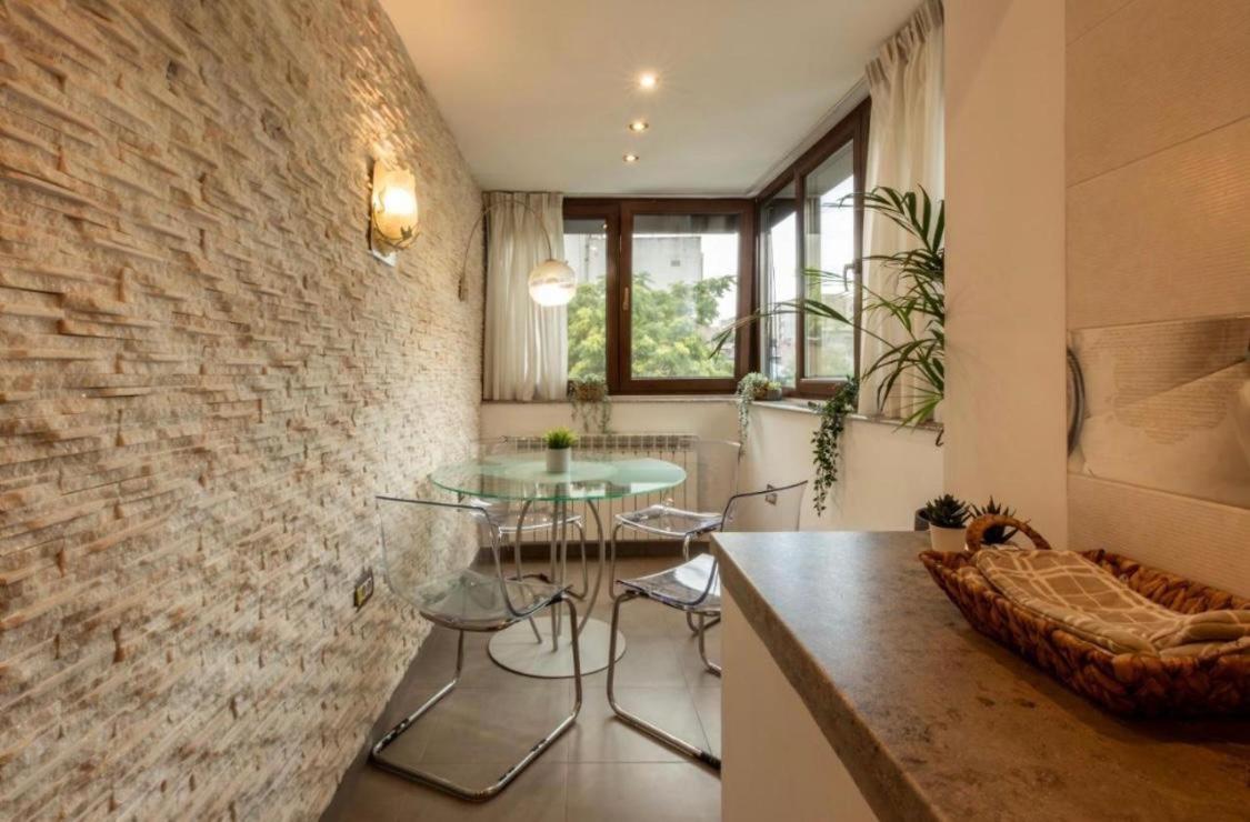 Downtown Oasis Unirii Apartment Boekarest Buitenkant foto